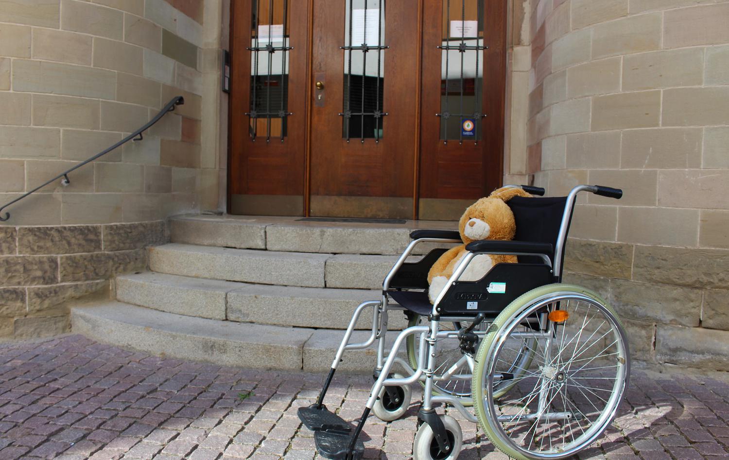 Organisation Blaues Haus Zuhause Auf Zeit Fur Familien Krebskranker Kinder Rollstuhlrampe Mach S Moglich